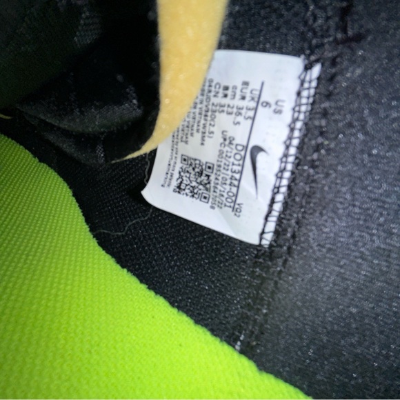 High Top Nike. - Picture 6 of 6